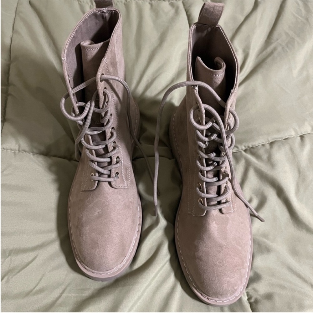 H&M Canvas Boots Dark Beige 9.5 - Picture 3 of 9